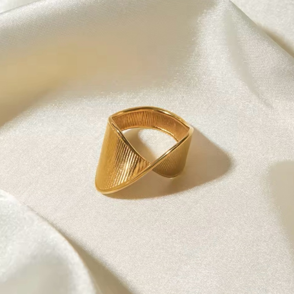 NEW✨ 18k Gold Plated Irregular Statement Geometric Ring